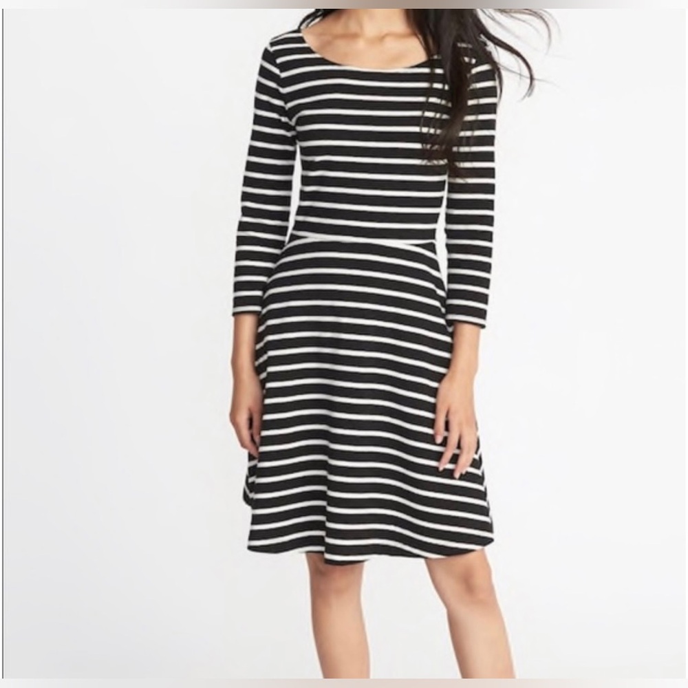 Old Navy Navy and White Striped Long Sleeve Dress